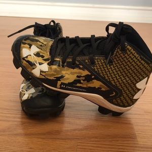 Under Armour Deception Kids Baseball Cleats